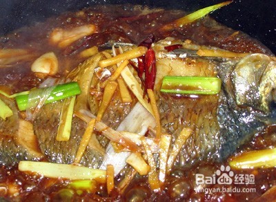 红烧鲫鱼这样做才好吃