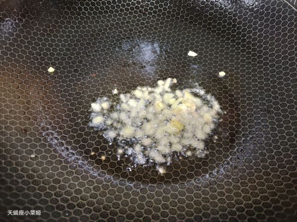 酱香肉段烧茄子