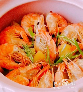 自己做大虾焖土豆
