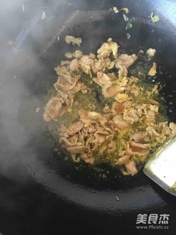 肉炒蒜薹的做法