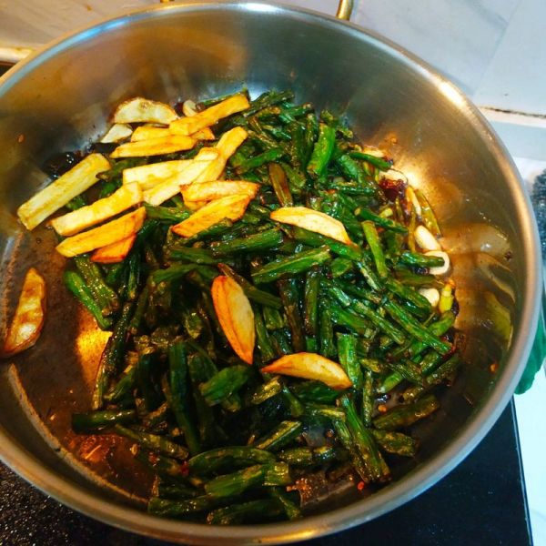 干瘪豆角土豆条