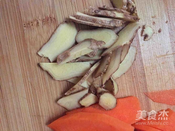 西洋参红枣鸡汤