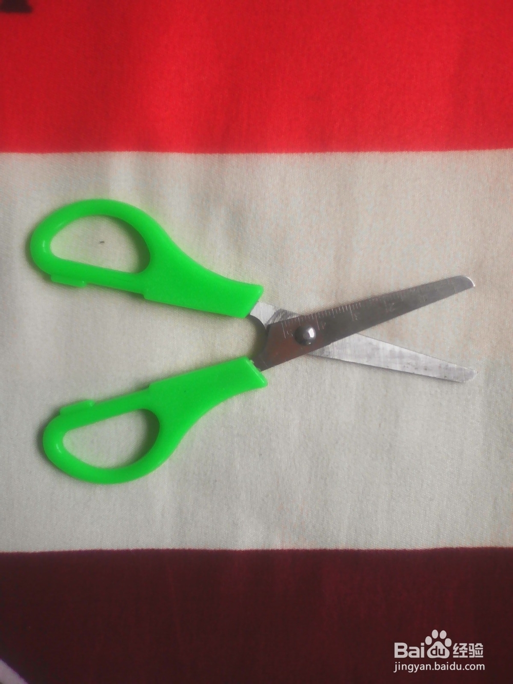 旧物改造：[6]酸奶瓶巧变小收纳瓶