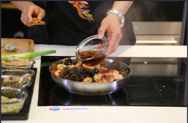 海鲜干锅北极虾