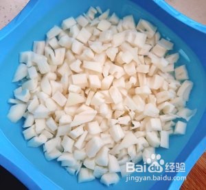 如何在家制作酸辣藕丁？