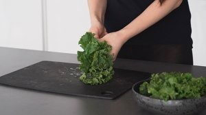 绿色饮品羽衣甘蓝思慕雪步骤