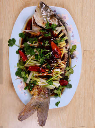 快手三步秘制油泼鲤鱼