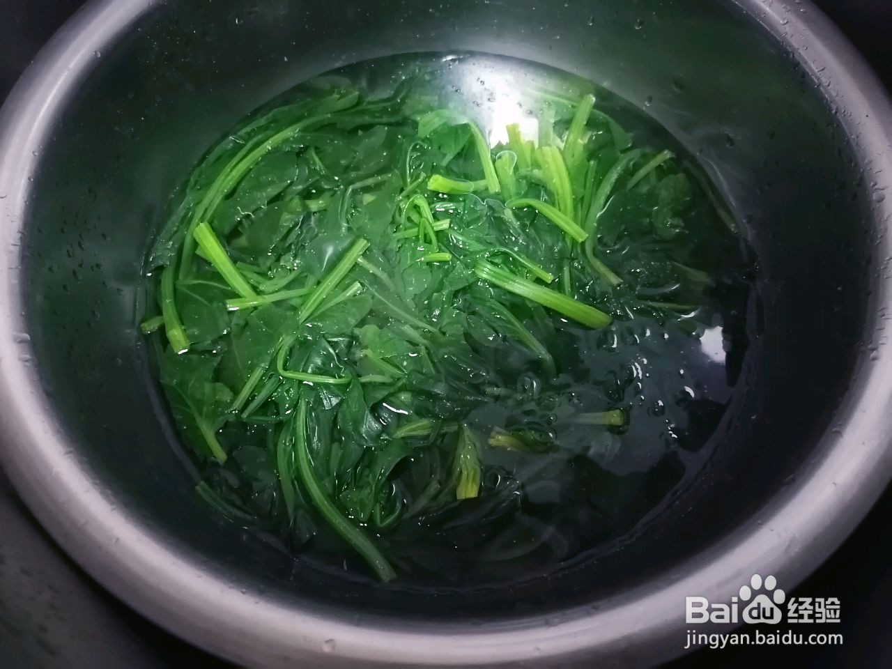 菠菜炒鸡蛋的做法
