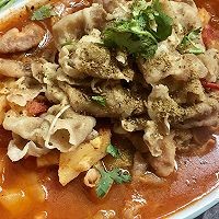 美味的金针菇酸汤肥牛卷怎么做?