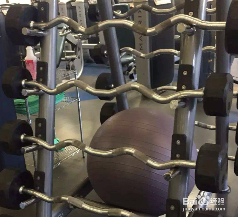不会深蹲没关系,在家如何打造迷人翘臀