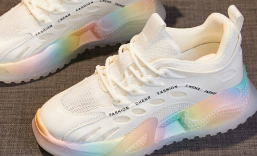 吸膜底就是pu底吗