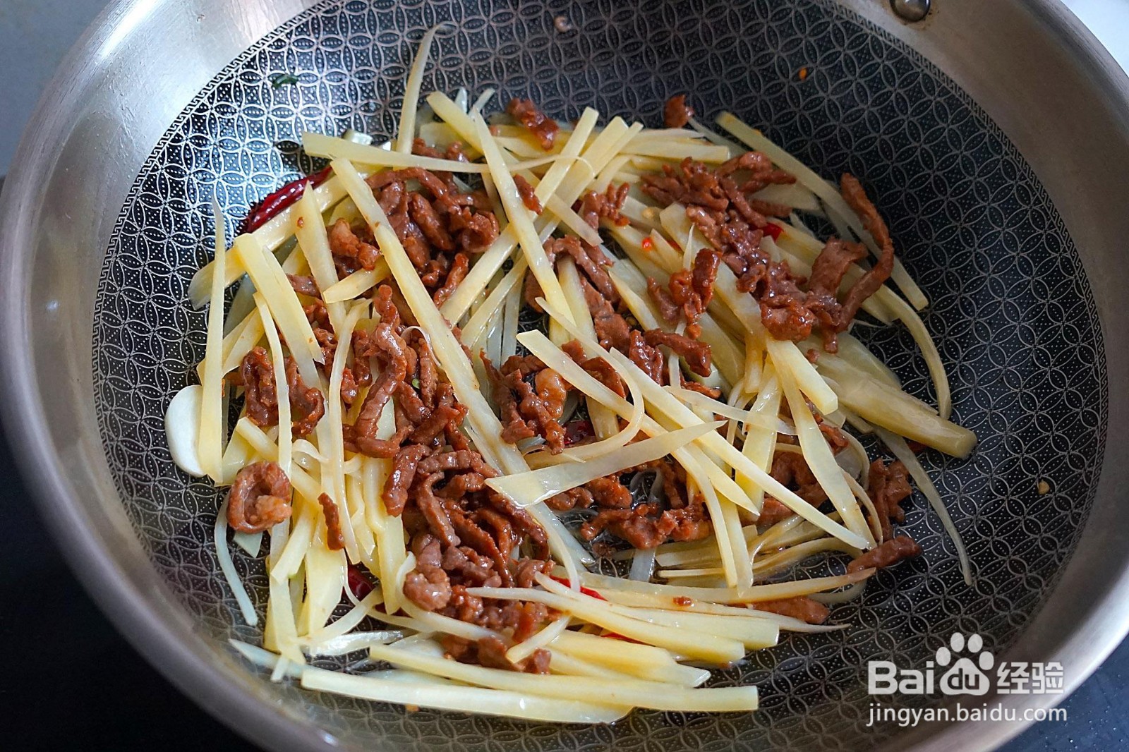 土豆条炒牛肉丝