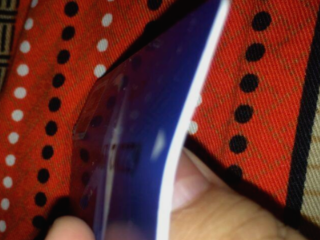 银行卡弯了怎么弄直？