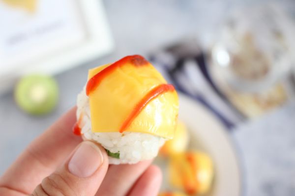 青豌豆肉松饭团