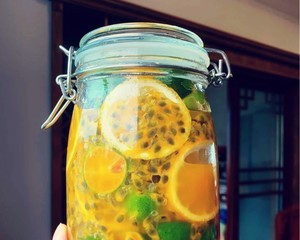 柠檬百香果蜜