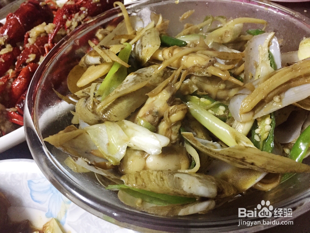 海鲜教程之仔姜尖椒炒蛏子的做法