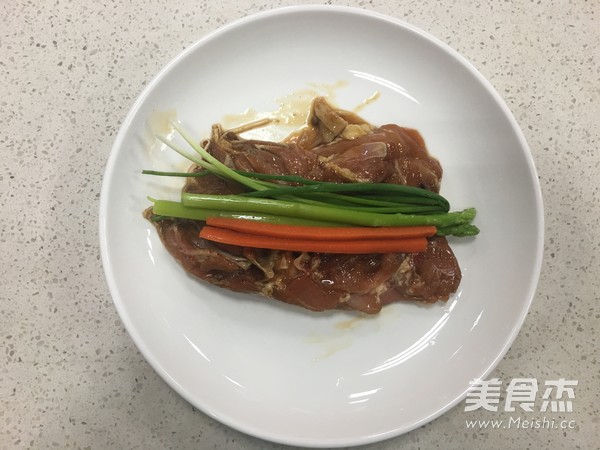 不用油的鸡肉蔬菜卷