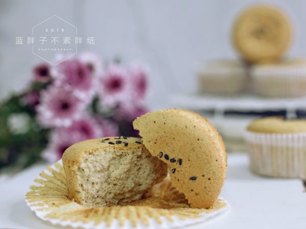 枣泥海绵纸杯蛋糕