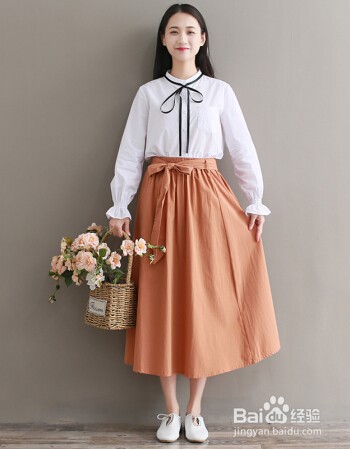 春天，衬衫如何搭配裙子比较清新