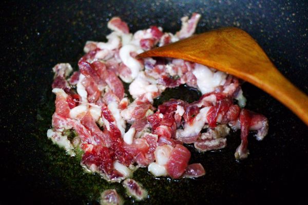 香干肉丝炒韭菜
