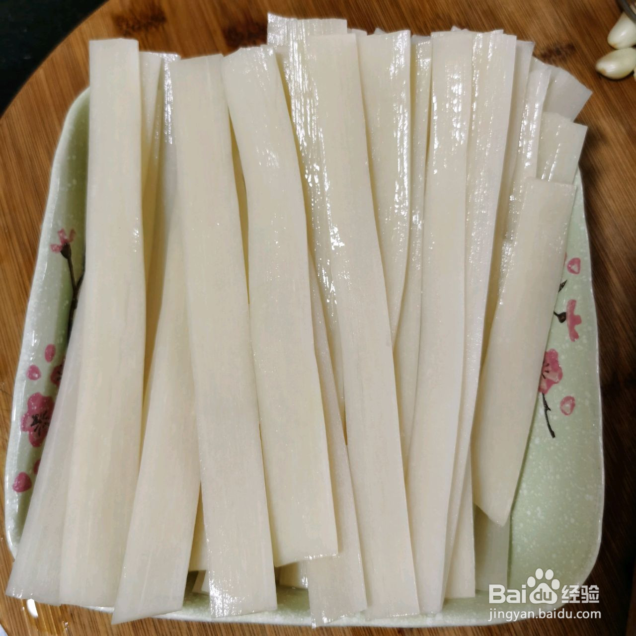 鸡肉炖宽粉的做法