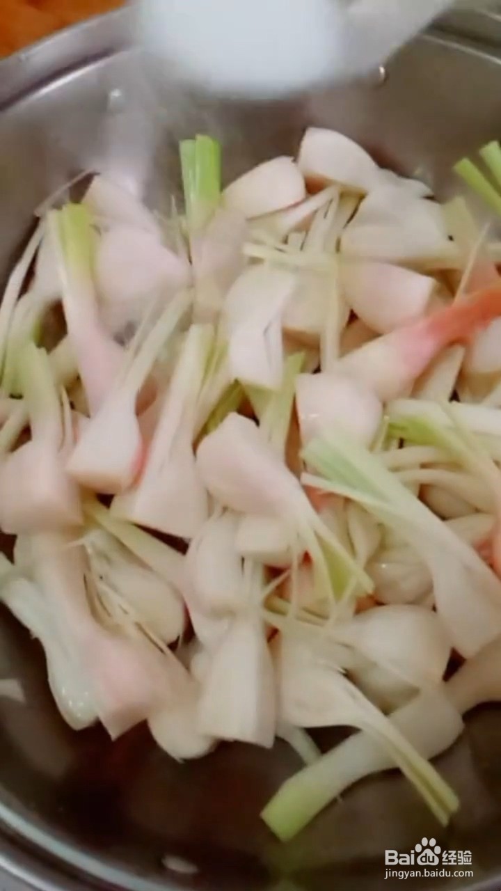 如何腌制美味好吃的咸蒜