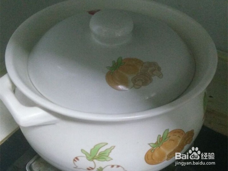 砂锅煲水果银耳粥的做法