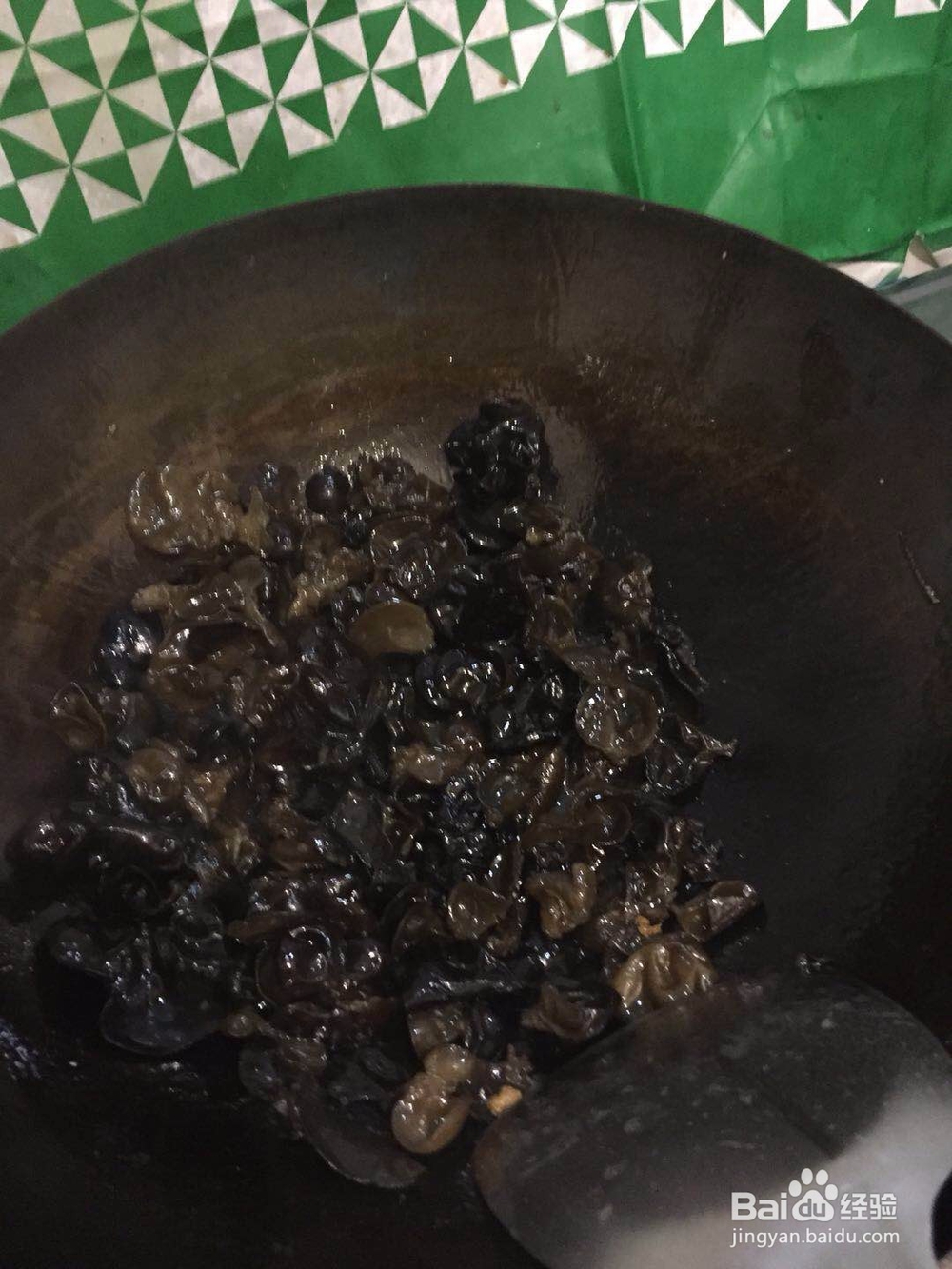 木耳鸡蛋的做法哦?