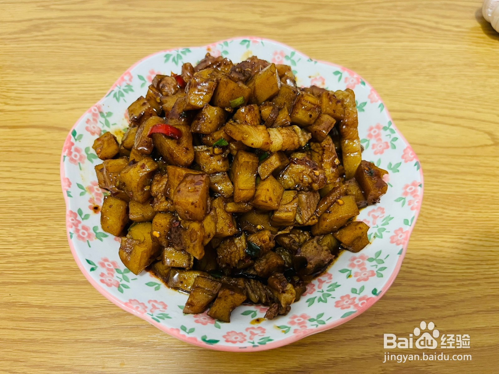 酸辣藕丁五花肉的做法