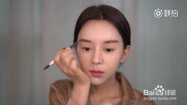 迪丽热巴身价赶超杨幂，常年女二大逆袭