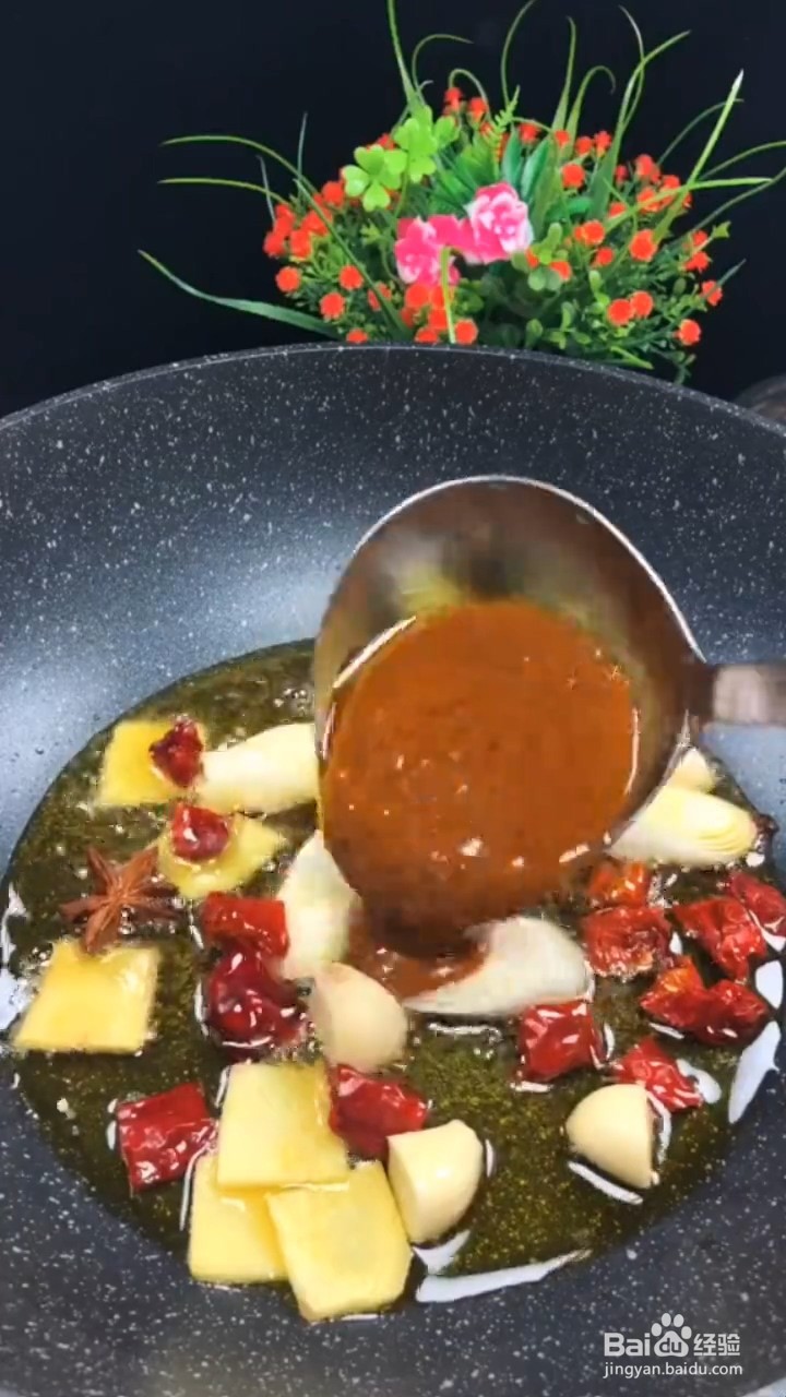 超级无敌好吃下饭的酱焖鲫鱼要怎样做