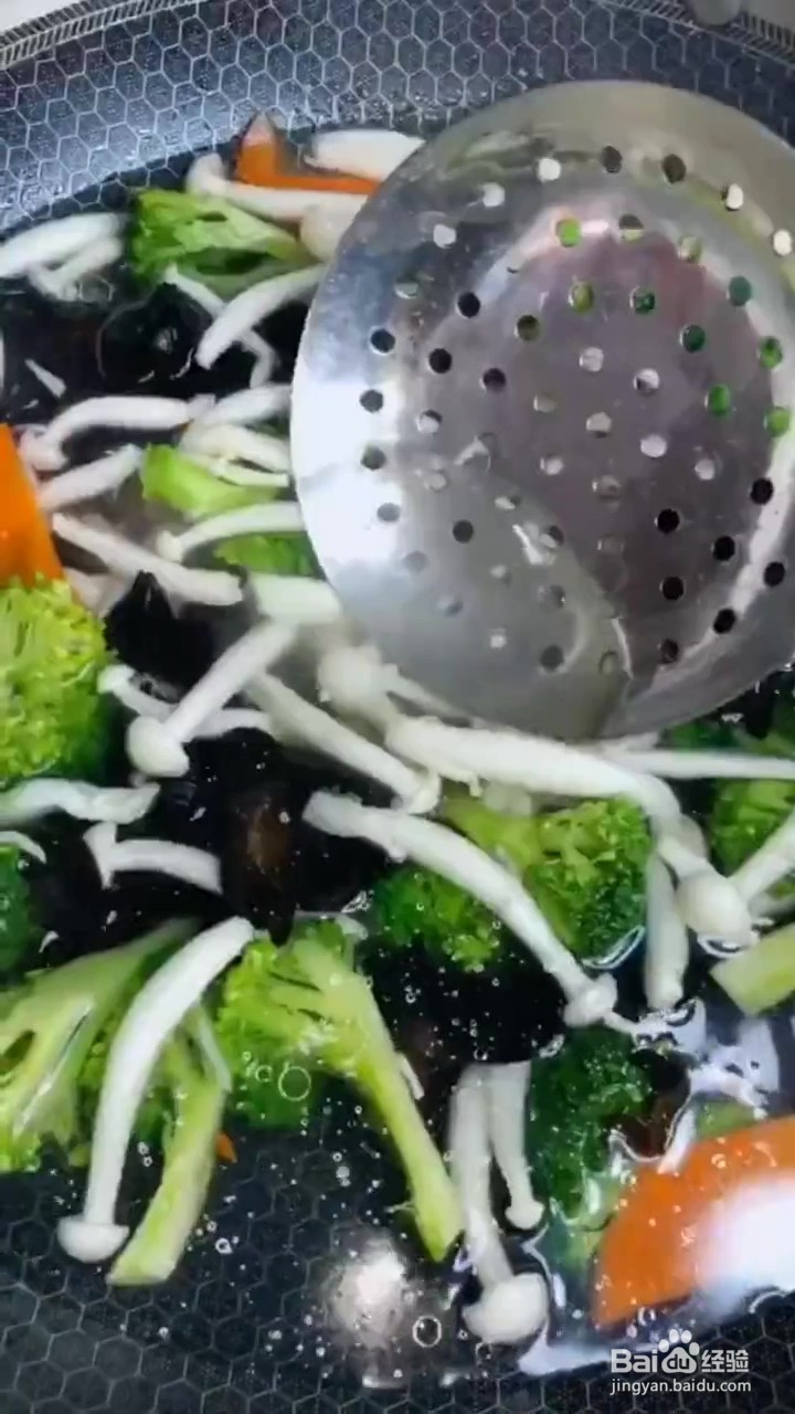 如何制作家常小炒