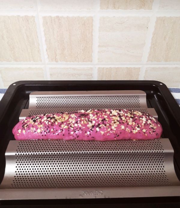 蓝莓爆浆芝士欧包