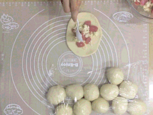 香肠芝士软面包的做法