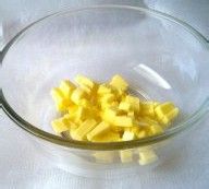 清新宜人的绿茶格子饼干