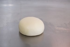 疫情期间适合做的奶香培根葱花馒头。