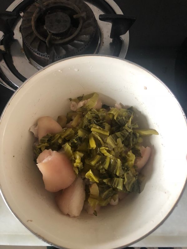 春笋酸菜炖猪脚