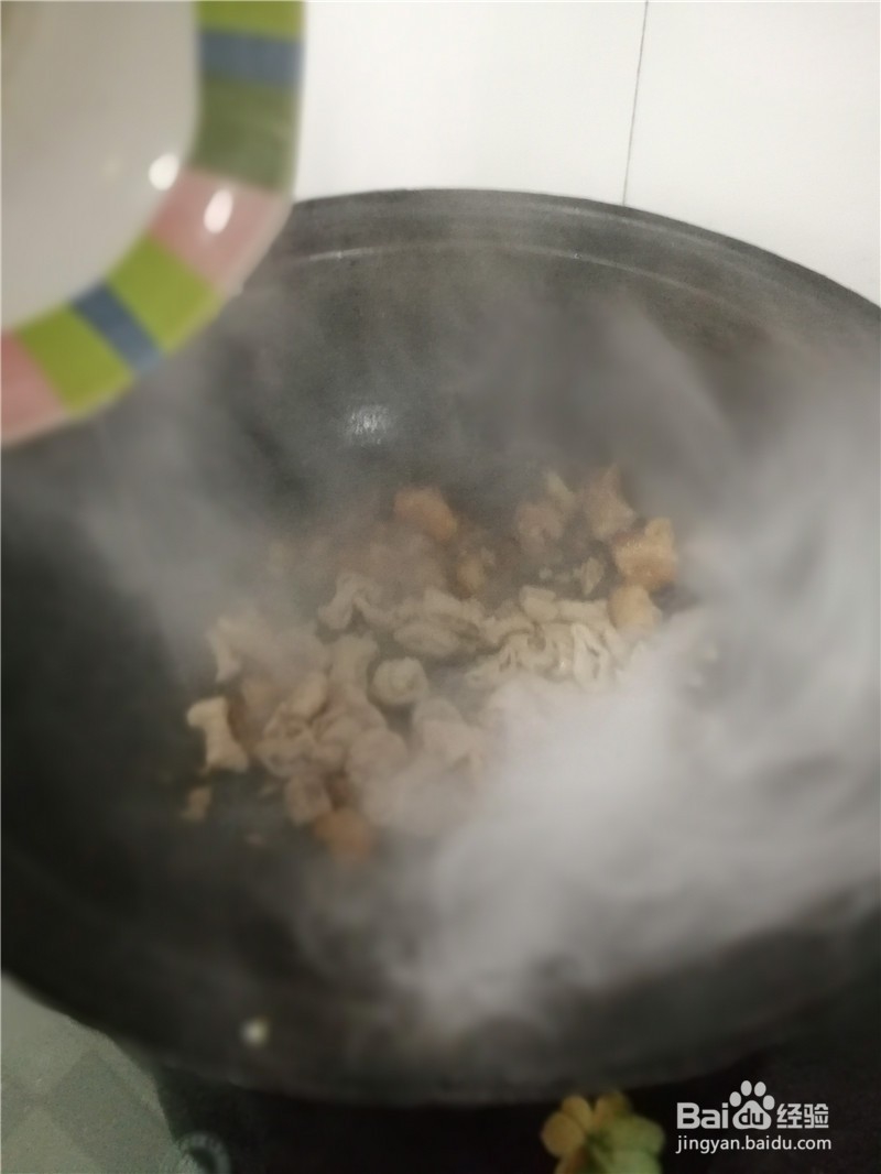 肥肠炒青辣椒