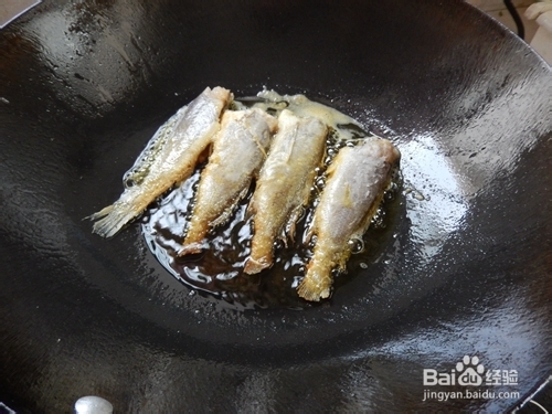 超级下饭菜：雪菜烧小黄鱼