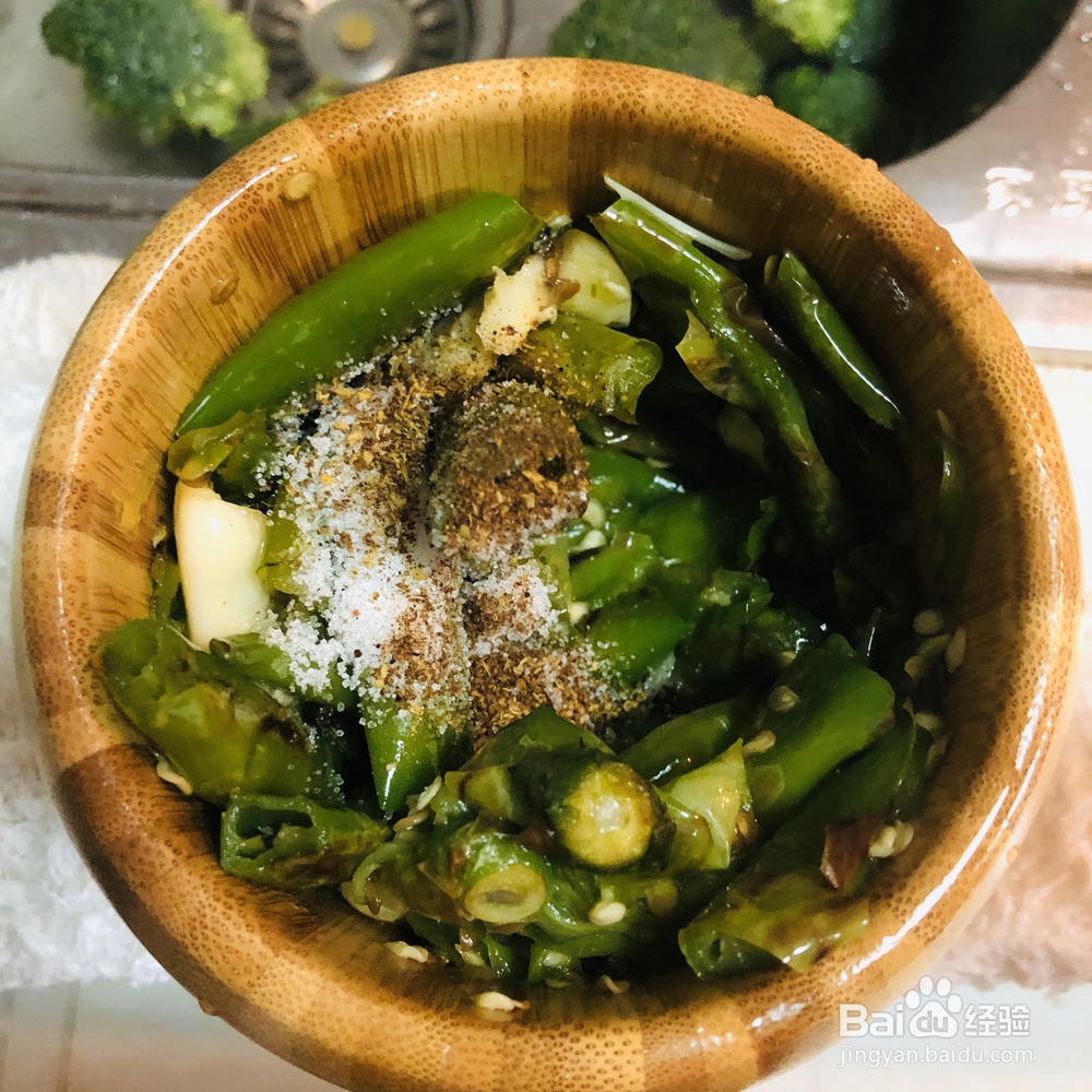 超下饭的辣椒擂皮蛋