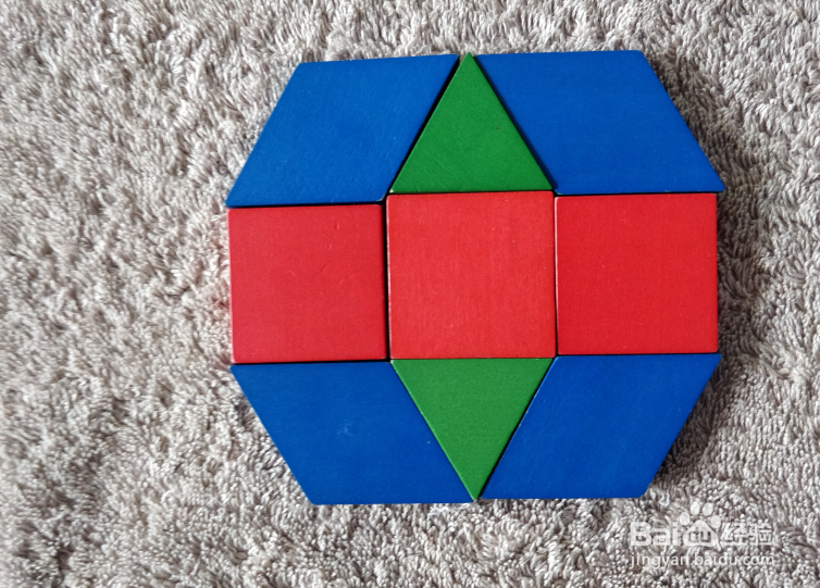 用蒙氏积木怎样拼一只探头的蜗牛?