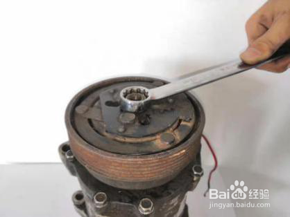 电磁离合器怎么拆装与检测?