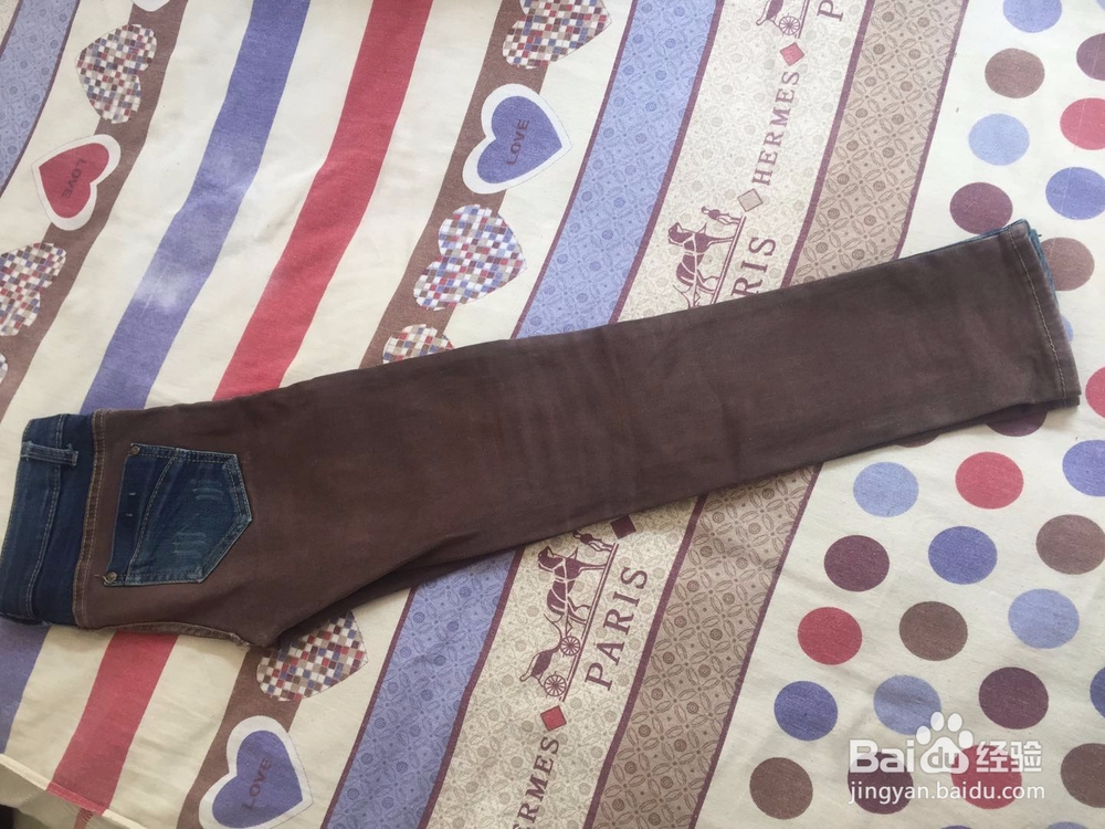 牛仔裤的折叠收纳方法