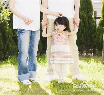 为何强调宝宝3岁前要注意护眼?