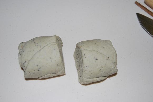 转无极的-豆浆渣玫瑰花馒头