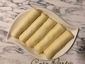 会拉丝的肉松芝士吐司卷怎么做