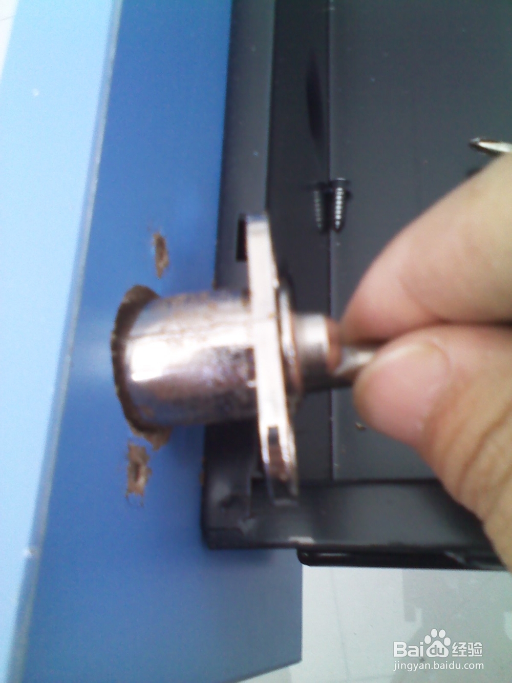 抽屉锁坏了怎么办?