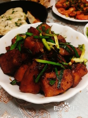 青蒜烧红薯做法