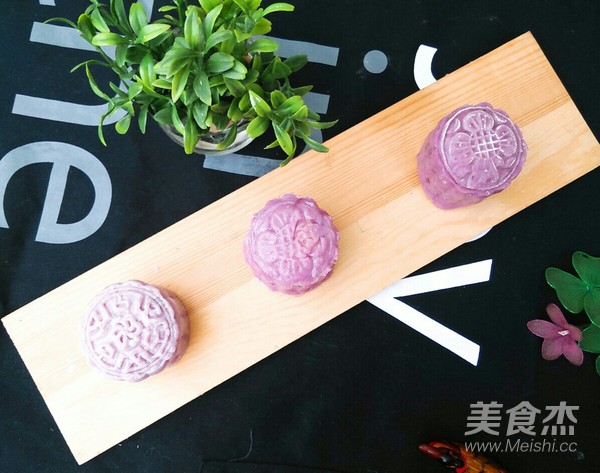 紫薯冰皮月饼