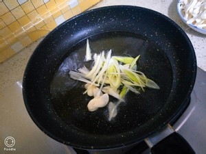 茭白炒鸡胸肉
